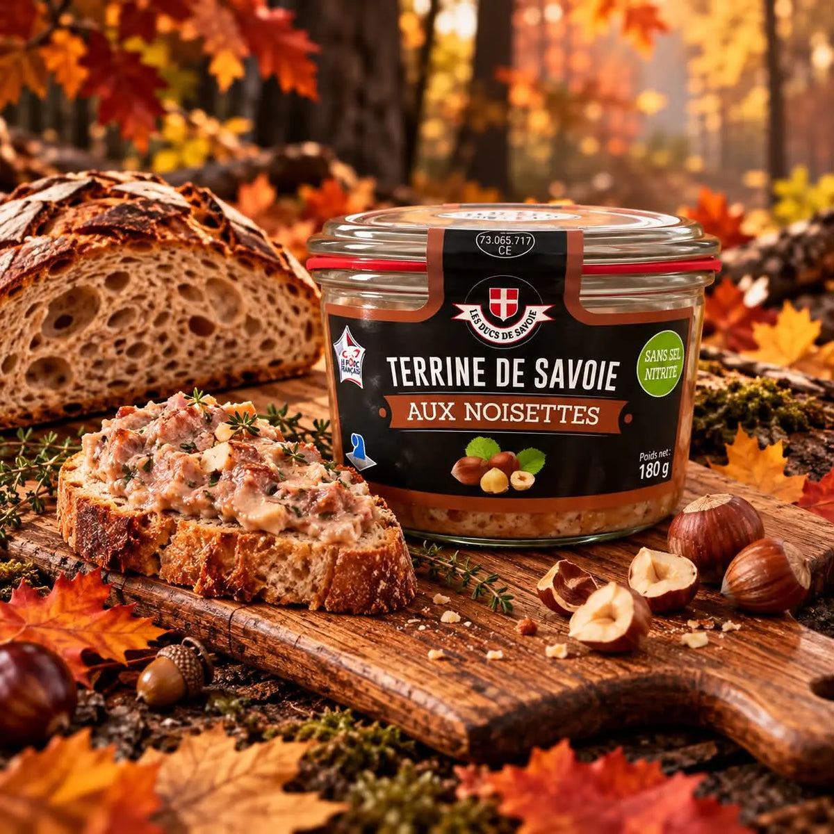 Terrine de Savoie aux noisettes 180 g en bocal, tartine et noisettes – Ôsaucissons